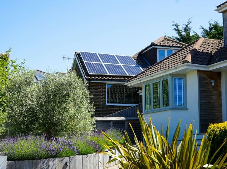 Differenza tra pannelli solari e fotovoltaici